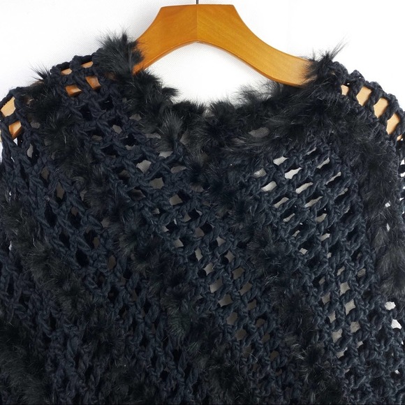 éva éva | NWT Black Knitted Rabbit Fur Poncho - Picture 4 of 12